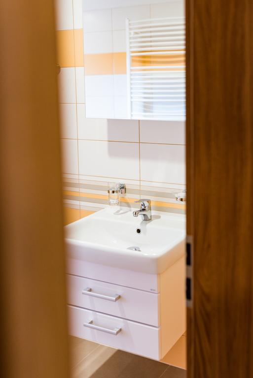 Apartmany Na Namesti Boží Dar Εξωτερικό φωτογραφία